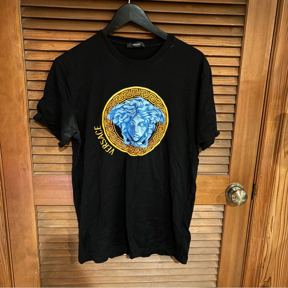 versace medusa tshirt